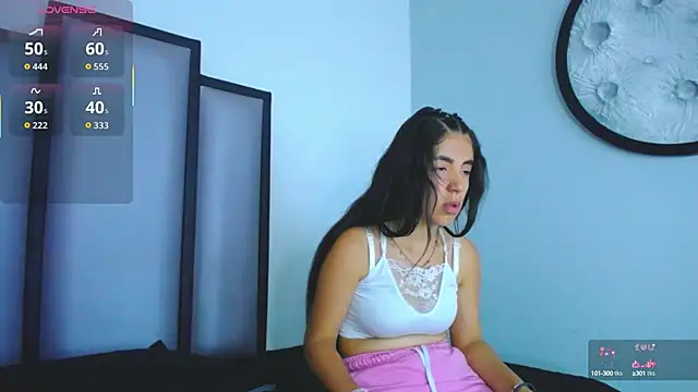 Lucy-23 online show from October 2025 04:24:02 AM
