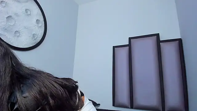 Lucy-23 online show from October 2025 04:22:02 AM