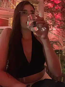 samaantha lux online show from February 2026 01:50:02 AM