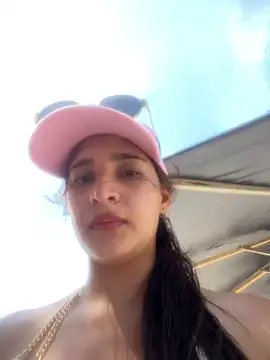 samaantha lux online show from February 2026 06:52:01 PM