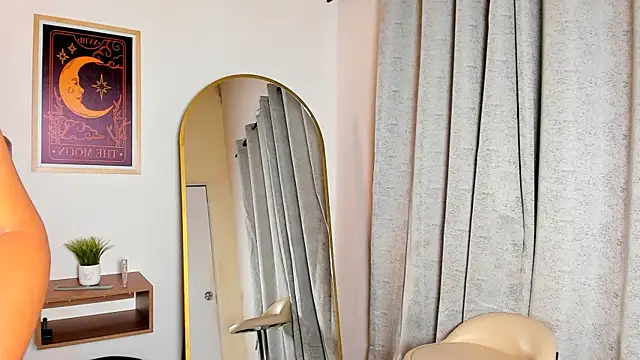 samaantha lux online show from January 2026 10:22:01 AM