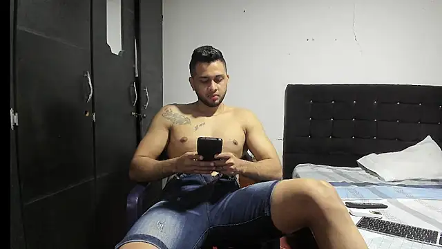 Ryan xc1 online show from November 2025 02:37:01 AM