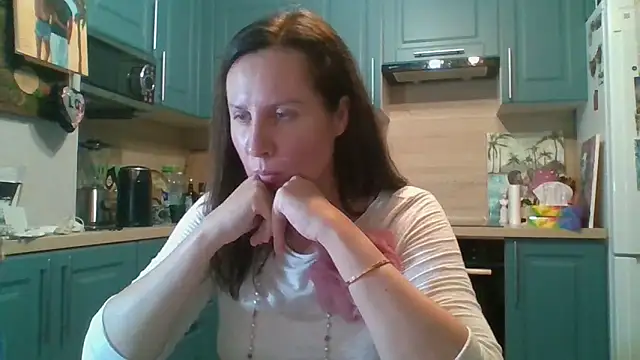 Snapshot of ALICAINWONDERLAND chatting on November 2025 06:56:02 PM ALICAINWONDERLAND online show from November 2025 06:56:02 PM