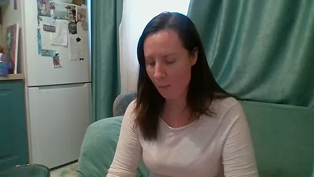 Snapshot of ALICAINWONDERLAND chatting on November 2025 10:53:02 AM ALICAINWONDERLAND online show from November 2025 10:53:02 AM