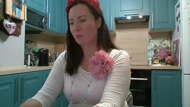 Snapshot of ALICAINWONDERLAND chatting on November 2025 04:56:02 PM ALICAINWONDERLAND online show from November 2025 04:56:02 PM