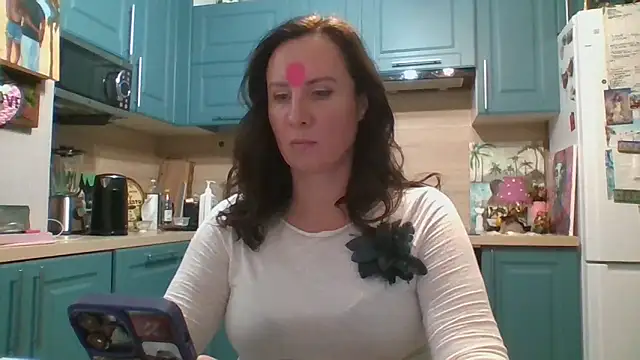 Snapshot of ALICAINWONDERLAND chatting on October 2025 05:45:02 PM ALICAINWONDERLAND online show from October 2025 05:45:02 PM