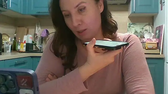 Snapshot of ALICAINWONDERLAND chatting on December 2025 08:14:02 PM ALICAINWONDERLAND online show from December 2025 08:14:02 PM