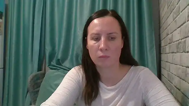 Snapshot of ALICAINWONDERLAND chatting on November 2025 08:18:02 PM ALICAINWONDERLAND online show from November 2025 08:18:02 PM