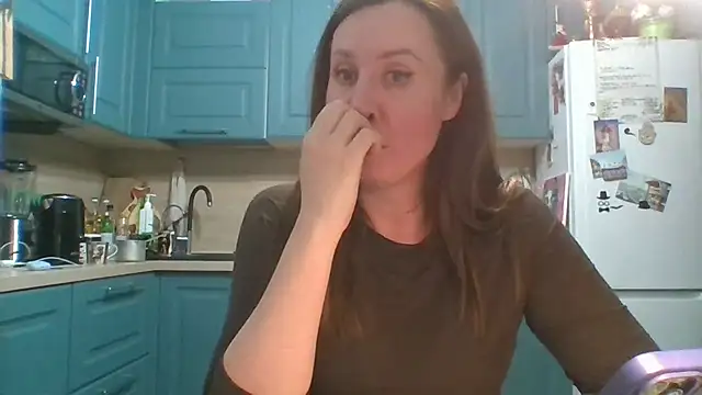 ALICAINWONDERLAND online show from April 2026 08:32:01 PM