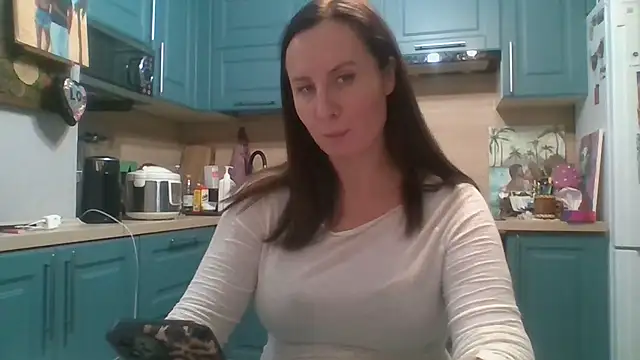 Snapshot of ALICAINWONDERLAND chatting on November 2025 06:41:02 PM ALICAINWONDERLAND online show from November 2025 06:41:02 PM