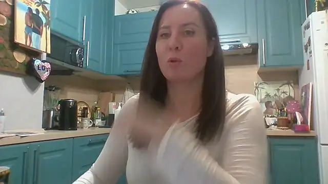 Snapshot of ALICAINWONDERLAND chatting on November 2025 05:57:01 PM ALICAINWONDERLAND online show from November 2025 05:57:01 PM