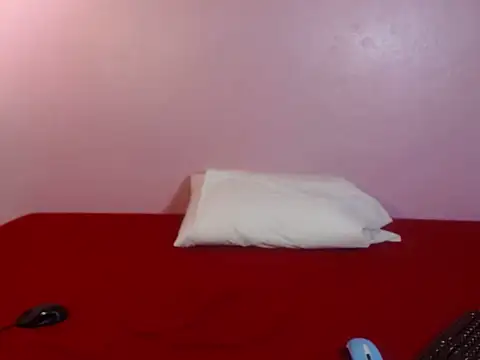 Solecito TransHott online show from October 2025 01:10:01 PM