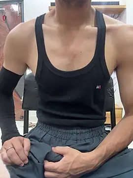 coupleyug online show from June 2026 10:05:01 AM