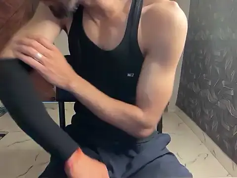 coupleyug online show from March 2026 06:31:01 AM