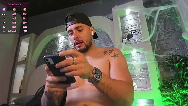 dominic de luca online show from October 2025 06:12:01 AM