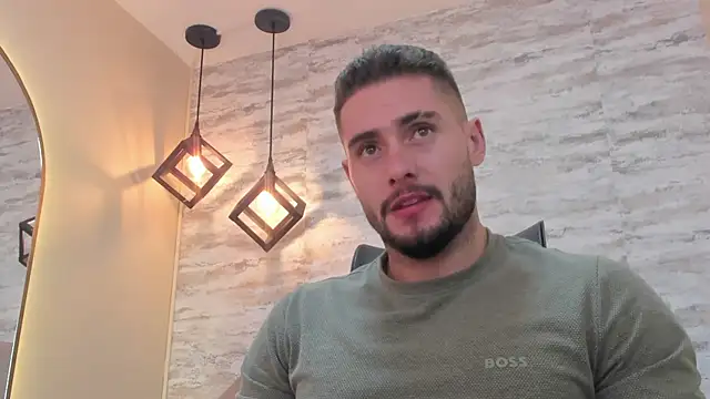 Snapshot of dominic_de_luca chatting on June 2026 12:37:01 PM dominic de luca online show from June 2026 12:37:01 PM