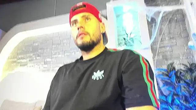 dominic de luca online show from November 2025 05:34:02 AM