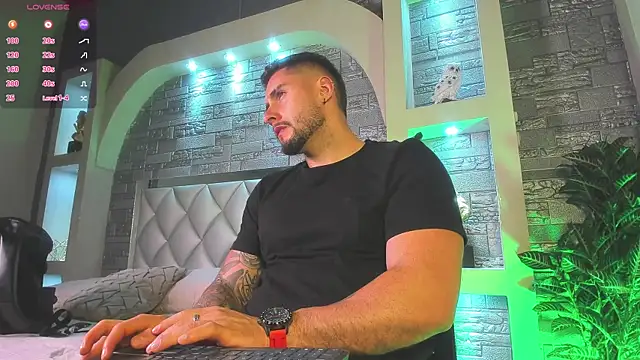 dominic de luca online show from October 2025 12:34:01 AM