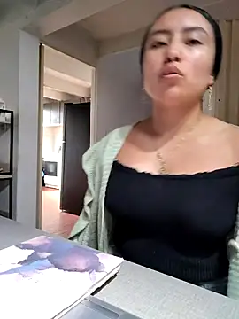 Venus Rivers online show from November 2025 01:10:01 PM