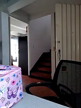 Venus Rivers online show from November 2025 01:05:01 PM