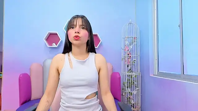 Snapshot of Issa_Skinny_ chatting on September 2025 11:38:01 AM Issa Skinny online show from September 2025 11:38:01 AM