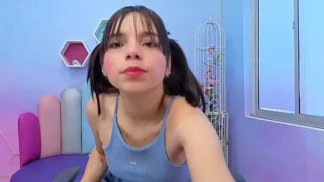 Snapshot of Issa_Skinny_ chatting on October 2025 11:40:02 AM Issa Skinny online show from October 2025 11:40:02 AM