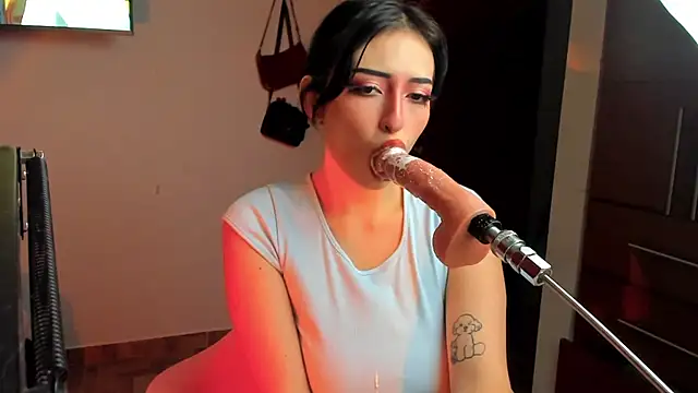 larsonbeverly online show from April 2026 10:54:02 PM