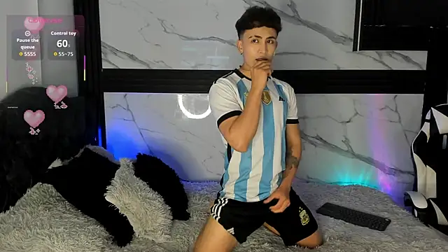 Snapshot of Saimonvela chatting on March 2026 05:19:02 AM Saimonvela online show from March 2026 05:19:02 AM