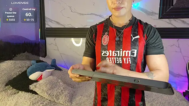 Snapshot of Saimonvela chatting on July 2026 11:06:01 AM Saimonvela online show from July 2026 11:06:01 AM