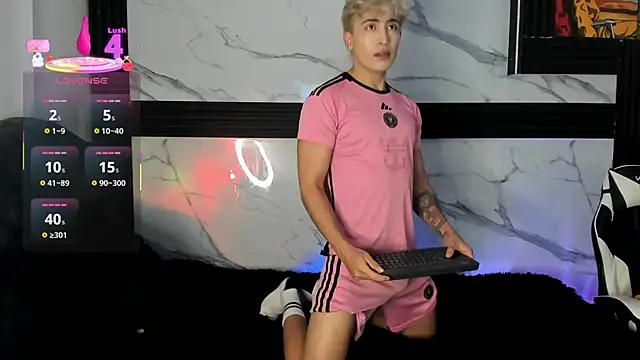 Snapshot of Saimonvela chatting on January 2026 10:19:02 AM Saimonvela online show from January 2026 10:19:02 AM