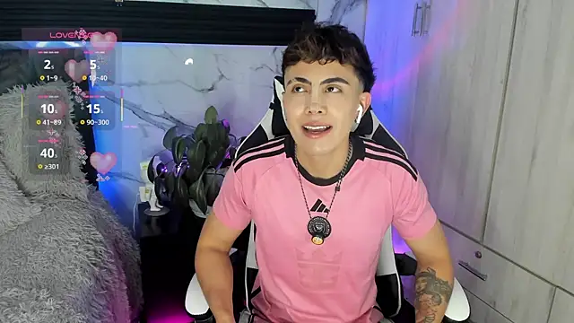 Snapshot of Saimonvela chatting on April 2026 05:30:02 PM Saimonvela online show from April 2026 05:30:02 PM