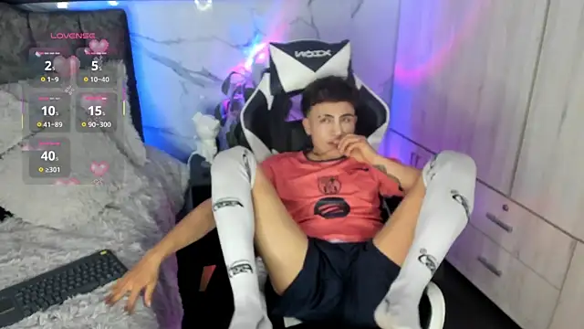 Snapshot of Saimonvela chatting on April 2026 06:19:01 AM Saimonvela online show from April 2026 06:19:01 AM