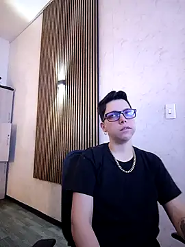 SpencerMontgomery online show from November 2025 05:17:02 PM