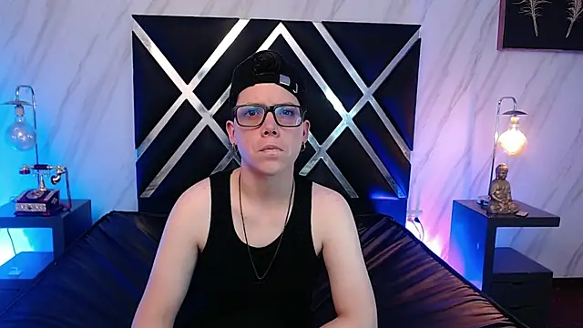 SpencerMontgomery online show from December 2025 07:57:01 PM