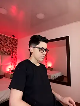 SpencerMontgomery online show from November 2025 05:07:02 PM