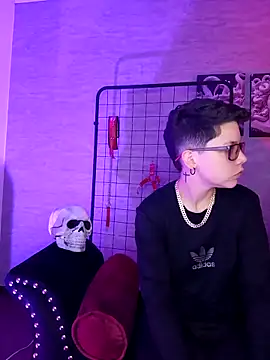 SpencerMontgomery online show from November 2025 02:54:01 PM