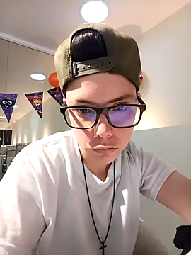 SpencerMontgomery online show from October 2025 06:18:01 PM