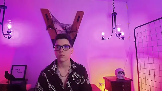 SpencerMontgomery online show from November 2025 07:29:02 PM