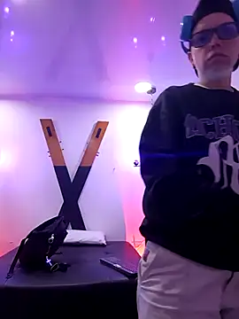 SpencerMontgomery online show from November 2025 04:22:02 PM