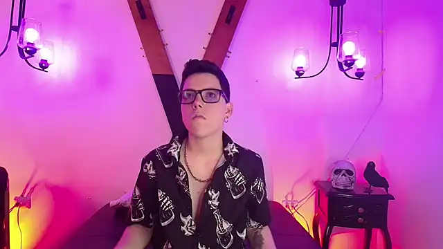 SpencerMontgomery online show from November 2025 07:36:03 PM