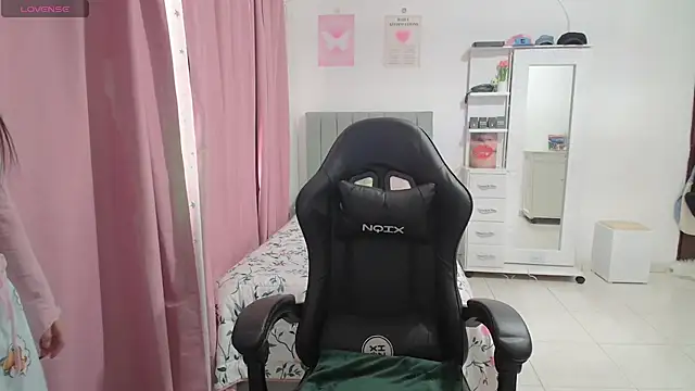 violetta blackk online show from February 2026 04:18:02 PM