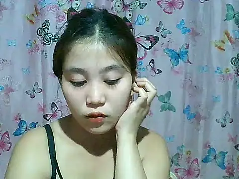 Snapshot of SexyAsianPussy4u chatting on July 2026 11:33:01 PM SexyAsianPussy4u online show from July 2026 11:33:01 PM