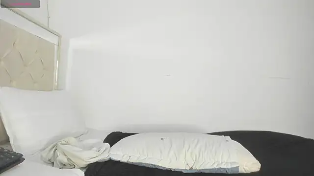 katitahotcam ass online show from September 2025 11:00:01 PM