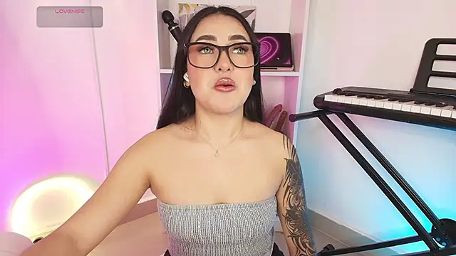 justonecute online show from January 2026 12:37:02 AM