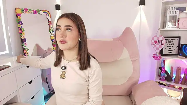 justonecute online show from June 2026 03:59:02 AM