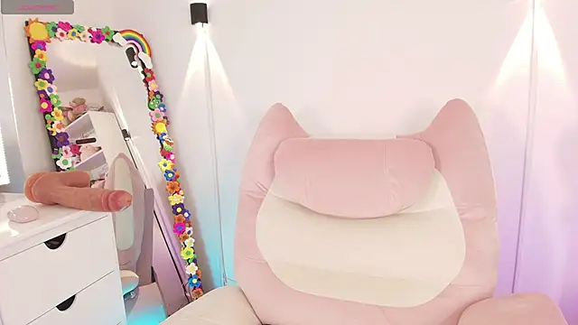 justonecute online show from June 2026 11:49:01 PM