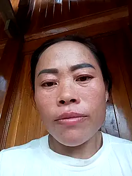 CoMay003 online show from September 2025 06:42:02 AM