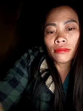 Snapshot of CoMay003 chatting on December 2025 12:28:02 PM CoMay003 online show from December 2025 12:28:02 PM