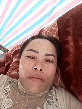 CoMay003 online show from April 2026 06:42:01 AM