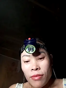 CoMay003 online show from December 2025 01:04:02 PM